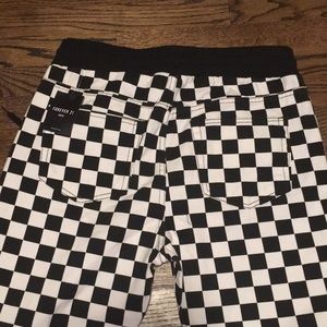 Forever 21 Pants - 🔥CHECKERBOARD pants 🔥black & white pattern Forever 21 Pants - 🔥CHECKERBOARD pants 🔥black & white pattern